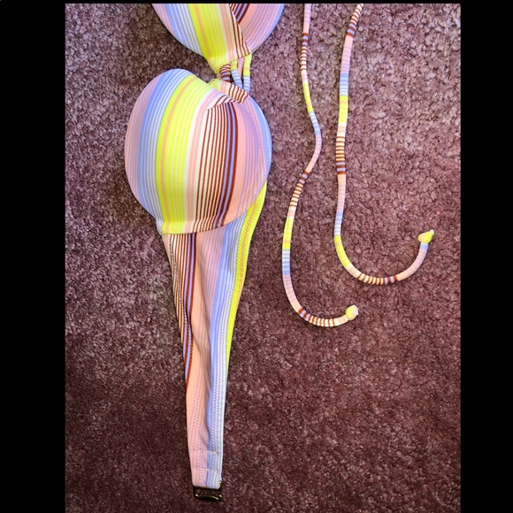 Victoria’s Secret Bikini Top - Picture 2 of 9